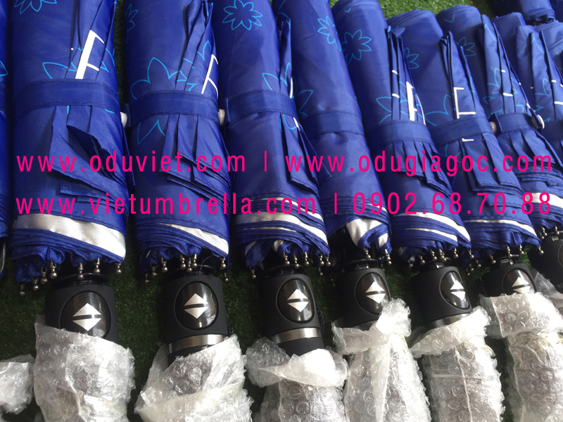 xưởng sản xuất ô dù cầm tay in logo quảng cáo